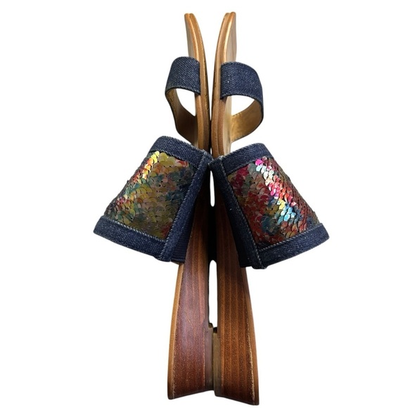 Tahari Sandal 7.5 M - Picture 3 of 11